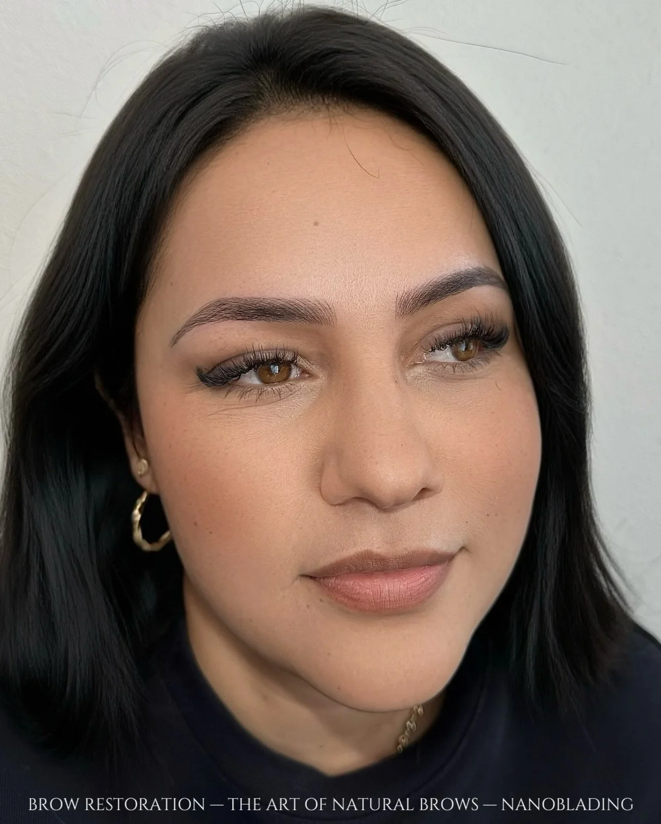 Nanoblading is designed to restore what&rsquo;s missing with soft, hair-stroke detail that blends seamlessly into your natural brows. When done correctly, it enhances your face quietly&hellip; yet makes all the difference.

This is brow restoration: 