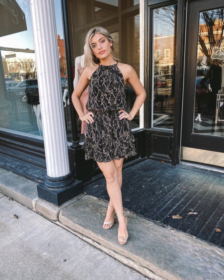 Vacation bound? This printed jewel dress would make a stunning addition to your spring break attire or a staple this summer. This dress is an easy halter mini that features a smocked waist to create a polished silhouette. Pair a casual sandal or upgr