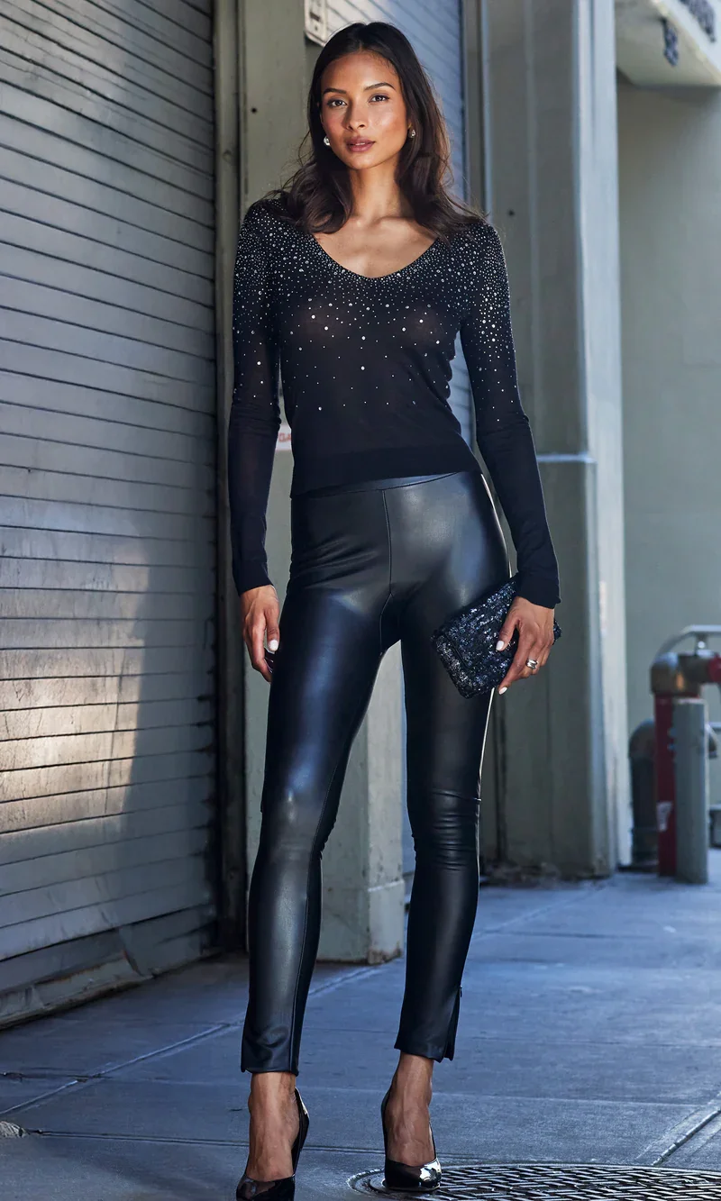 F25_MirasolSweater_JosieLeggings_RosarioVest_Black4.webp