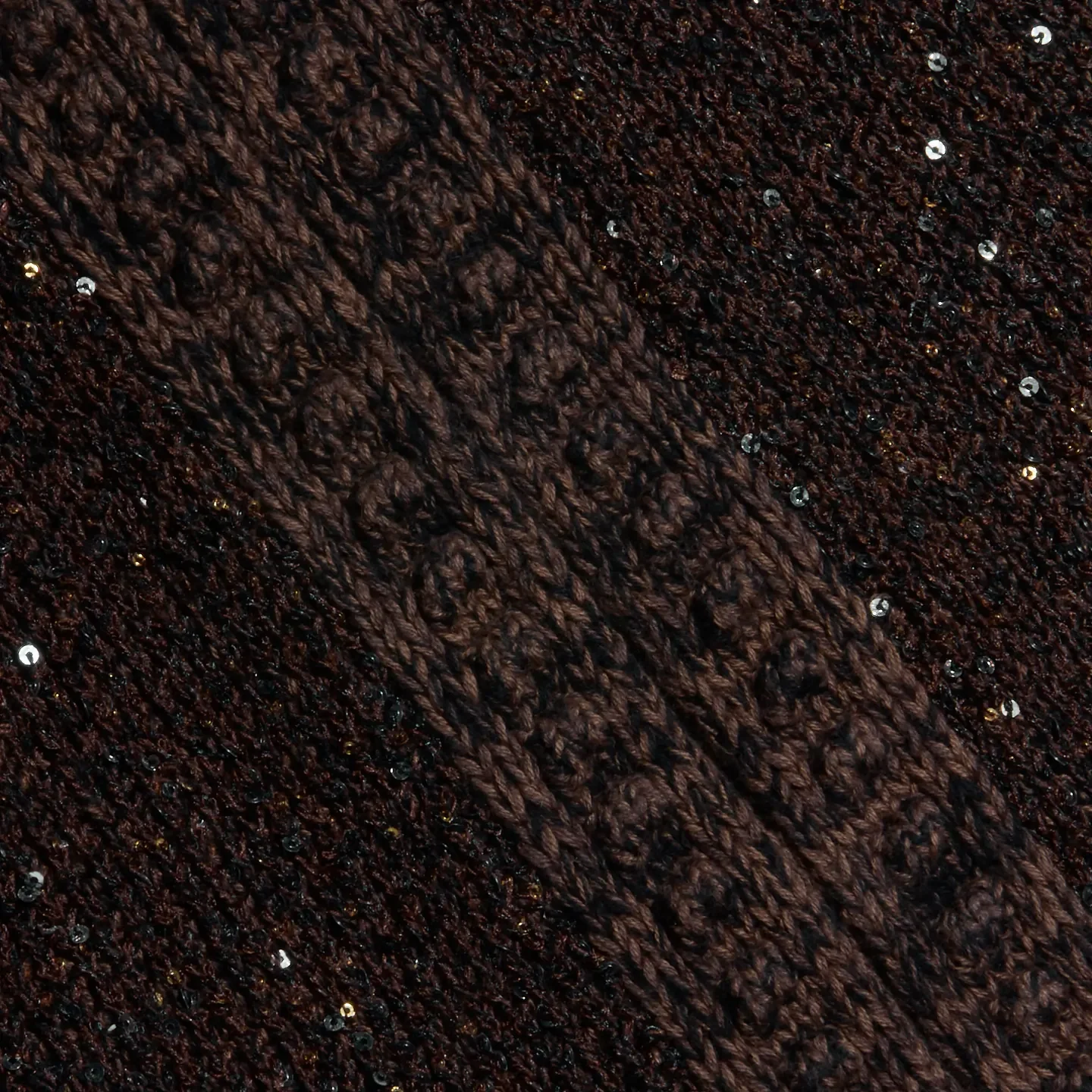 80279CLO2_CHJS_CLOSEUP.webp