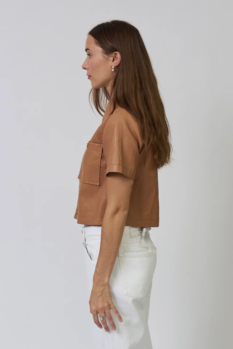 CS26-20004W_BROWN_SIDE.webp