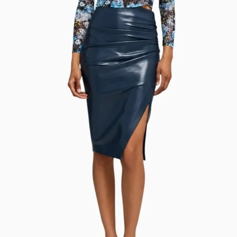 F26_ViviFloralMeshTop_PeonyPaletteBlk.Aqa_GinaVLSkirt_Peacock2ai-Photoroom.jpg