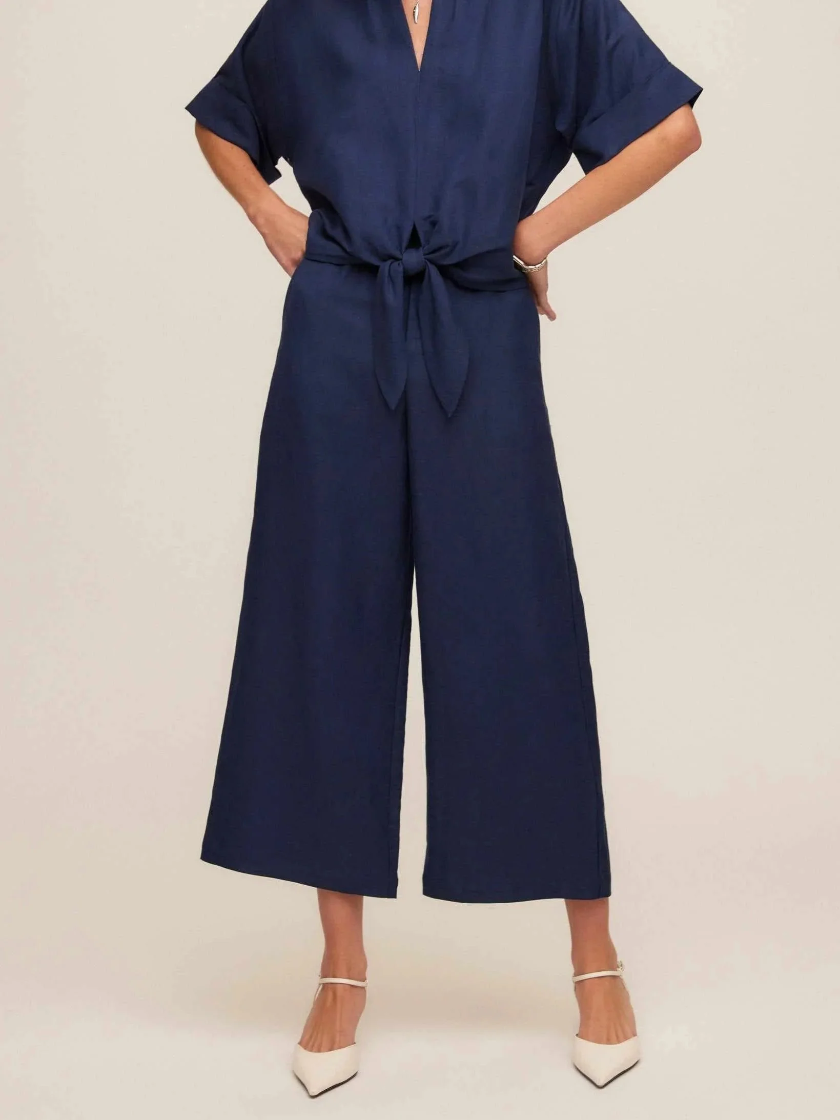 Navy Cropped High Rise Trouser