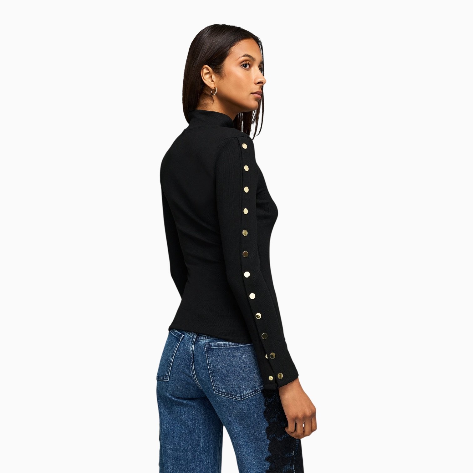 F26_FridaSnapTop_Black3-Photoroom.jpg