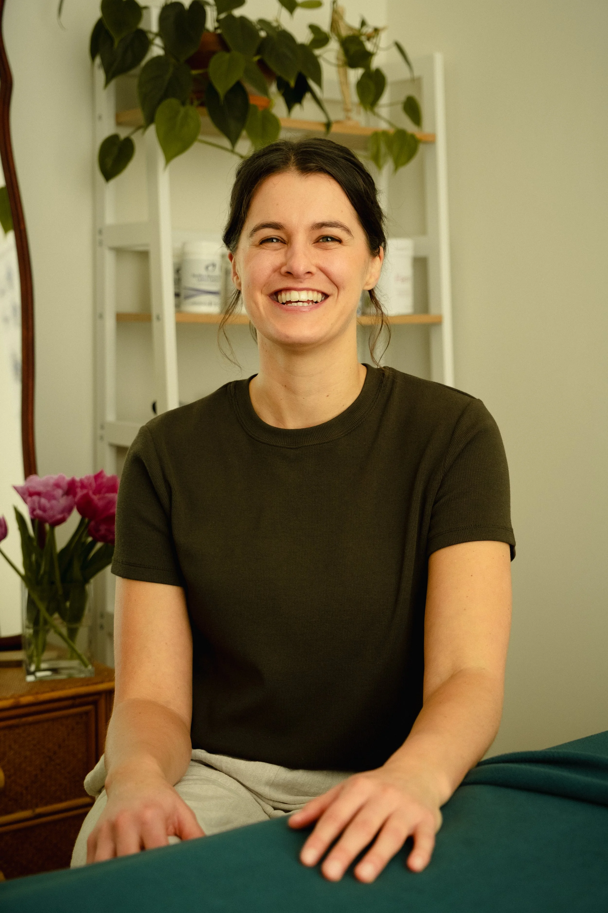 Maddi Parker massage therapist and naturopath Auckland Live Well