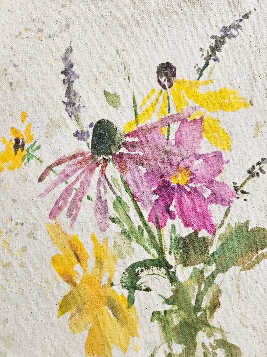 A little friday afternoon fun 🌼🌸

No idea why flowers have intimidated me so much the last couple of years. Im always bringing bouquets in from the garden or from @busyfamilybackyardblooms but I never get the guts to paint them. Have to wait for th
