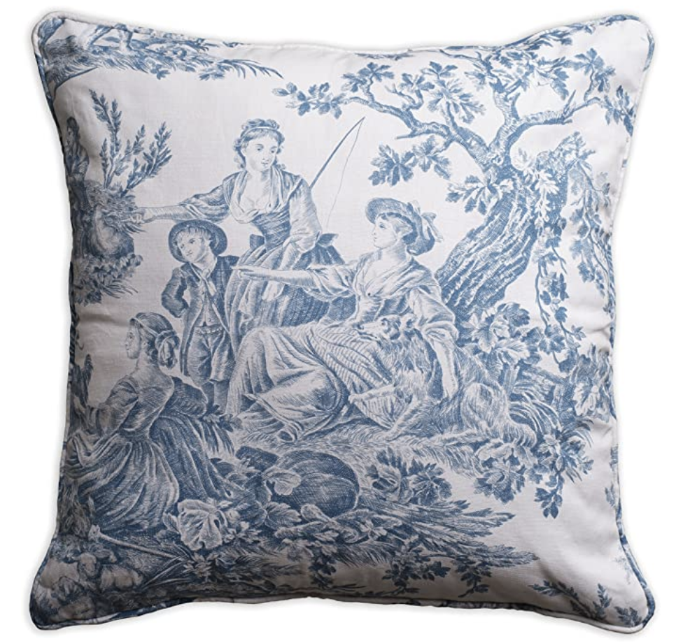 Toile-Pillow-5.png