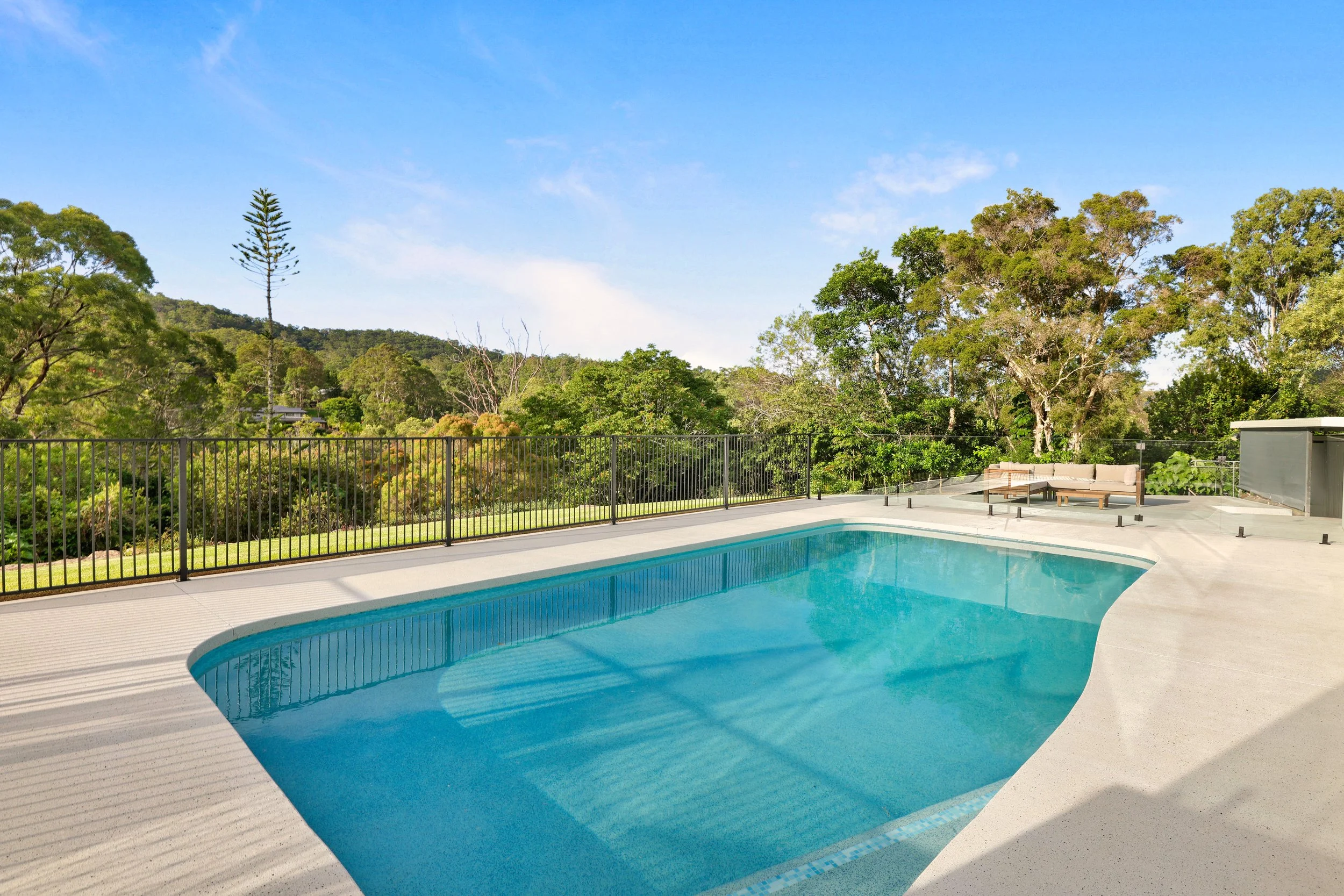 25 Aylesham drive Bonogin-4.jpg