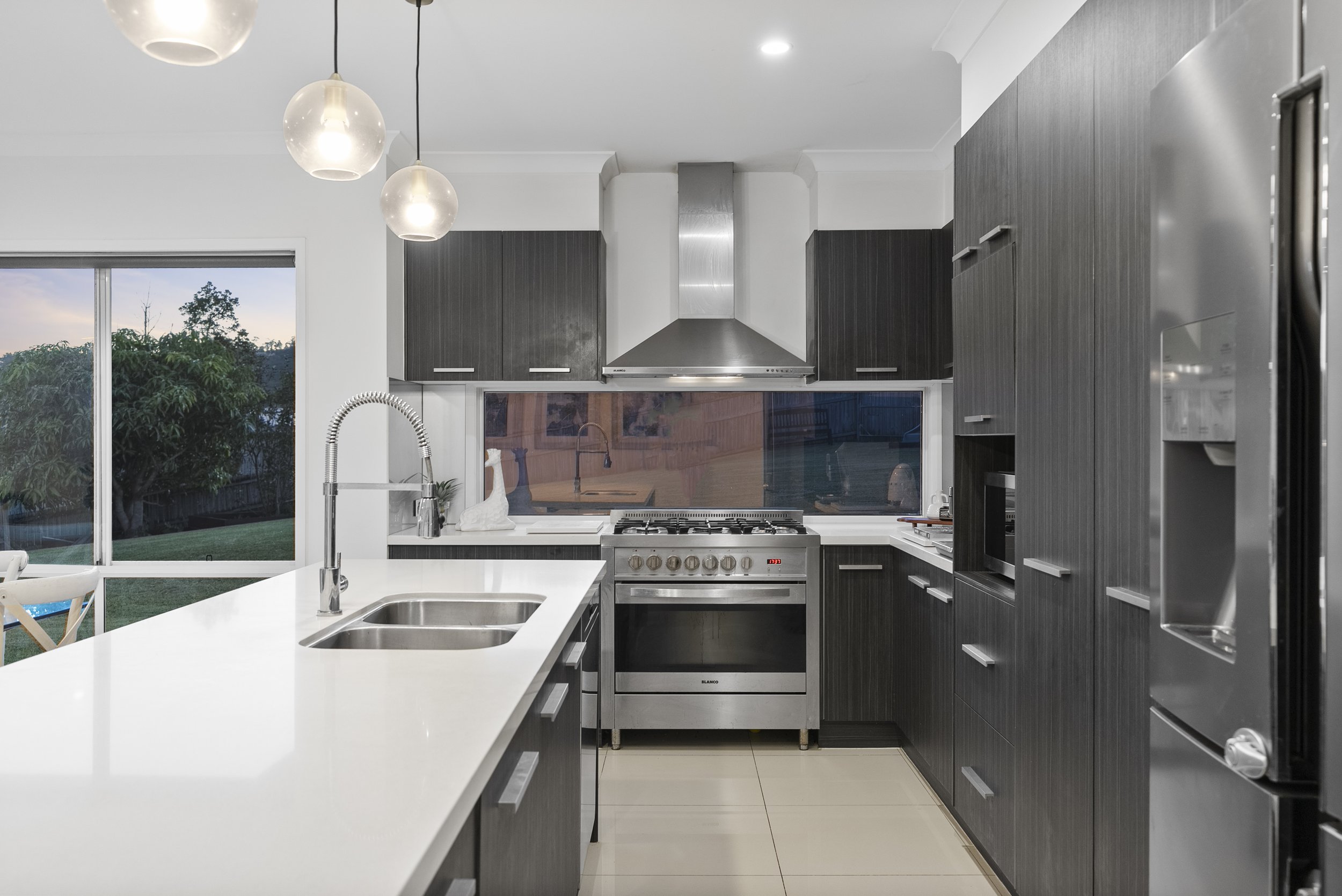 013_Open2view_ID1007775-20_Sabina_Street (1).jpg