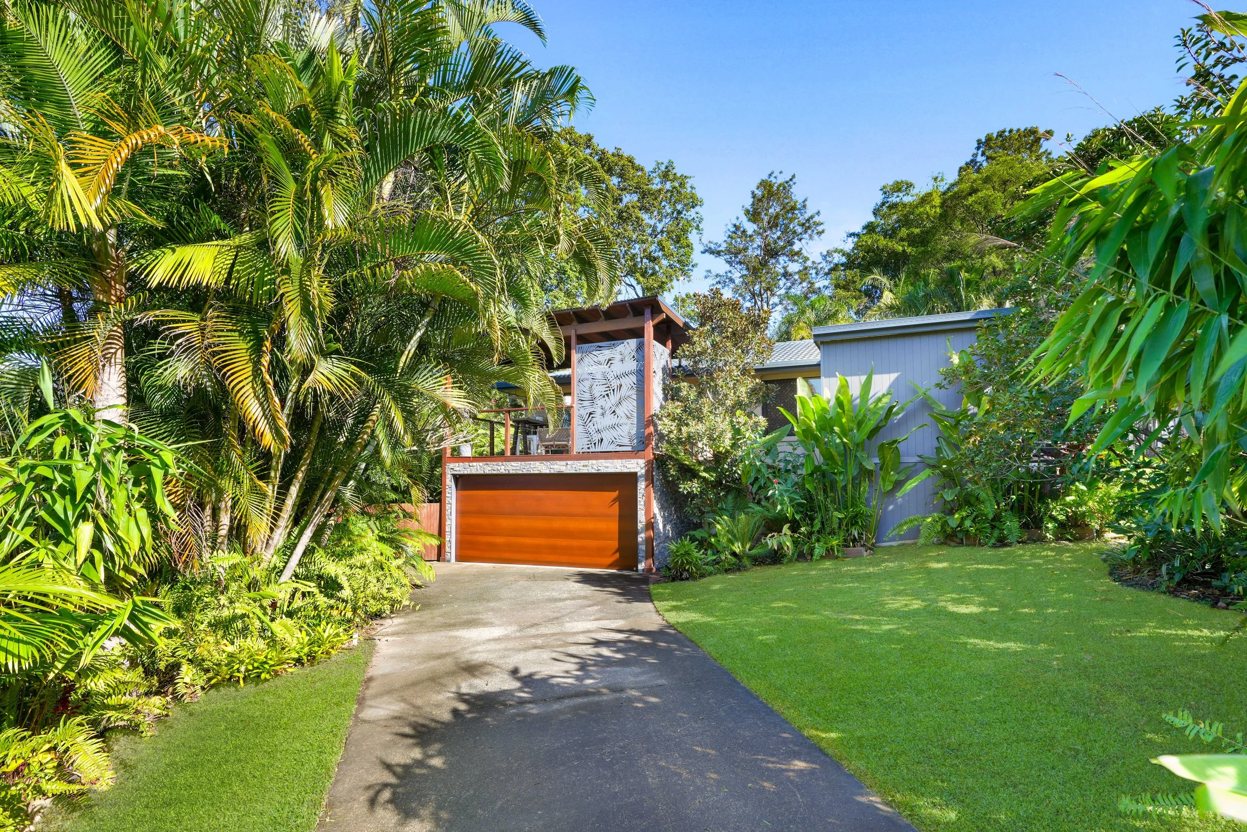 SATELLITE RETREAT 8 Satellite Court, Mudgeeraba