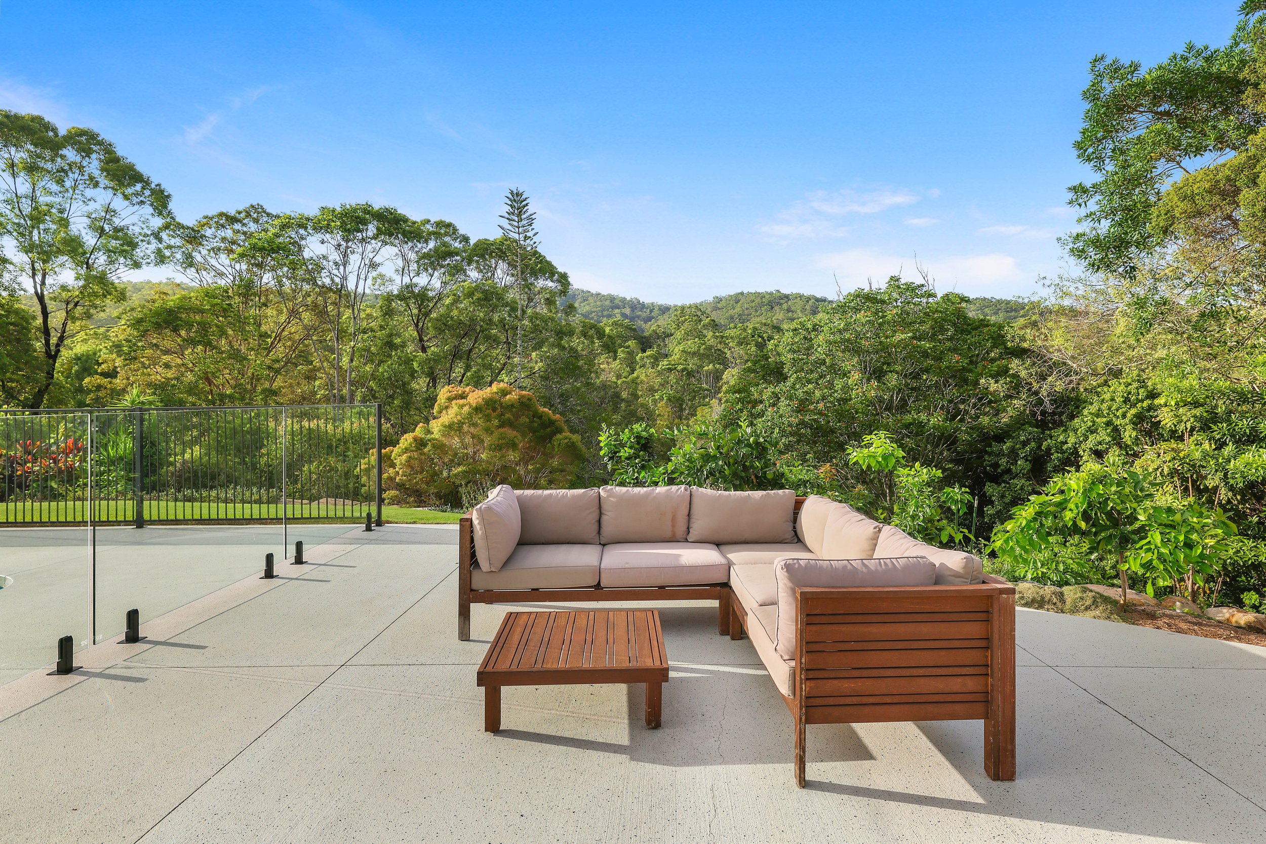 25 Aylesham drive Bonogin-6.jpg