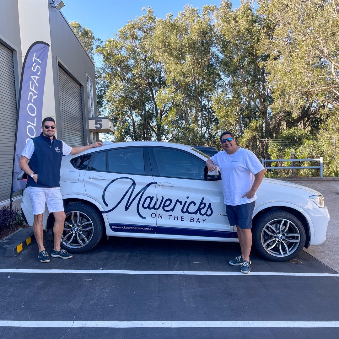 Vehicle signage for @mavericks_onthebay. We love getting involved with every aspect of your brand!

#colorfastagency #graphicdesign #vehiclesignage