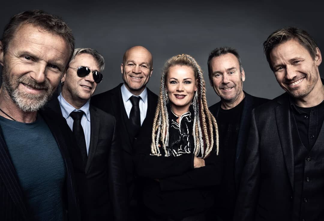 @sffoto.no har tatt nye bilder av oss - hva synes dere?
I kveld spiller vi p&aring; @askerkulturhus, i morgen @bryggakultursal. Fredag st&aring;r @maihaugsalen for tur, f&oslash;r vi avslutter akustisk-turneen med finale i Bakkenteigen Kulturhus i Ho