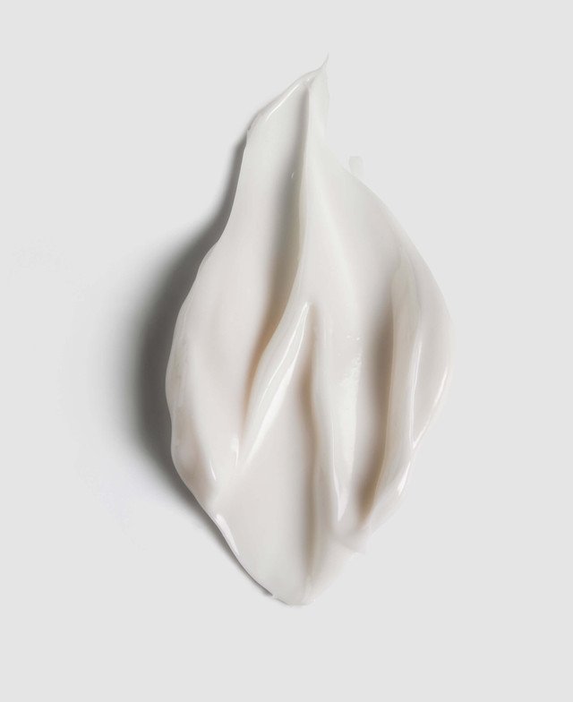 FG-YEDC035-VITA-ANTIOXIDANT-DEFENCE-CREME-04__94036.jpg