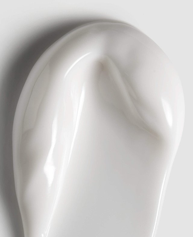 FG-FCMSM050-VITA-COMPLEX-SUPER-MOISTURISER-04__68442.jpg