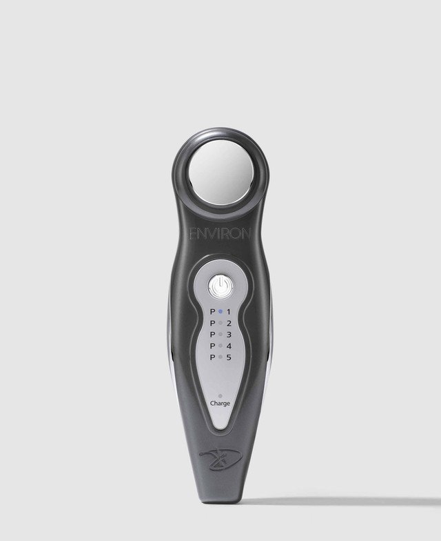 FG-FCSTDFM-ELECTRO-SONIC-DF-MOBILE-SKINCARE-TECHNOLOGY-01__51776.jpg