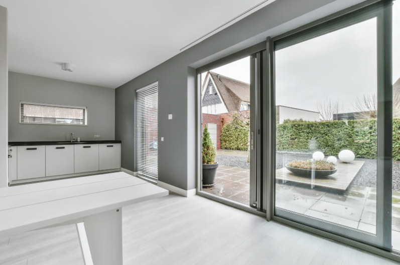 Tendências de Decoração 2026: Critérios de Projeto que Redefinem a Performance e a Vivência dos Ambientes