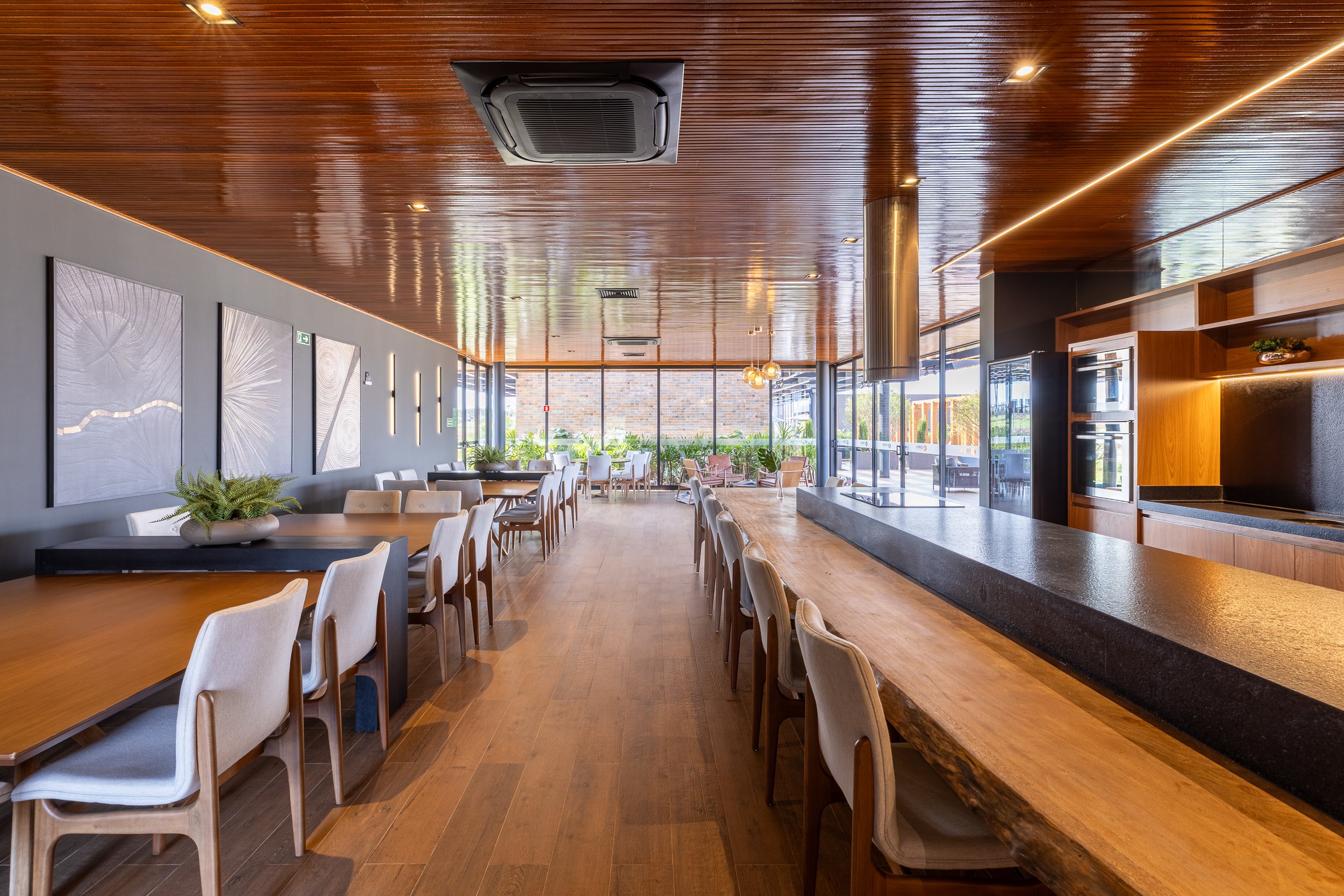 Portofino Dourados 204.jpg