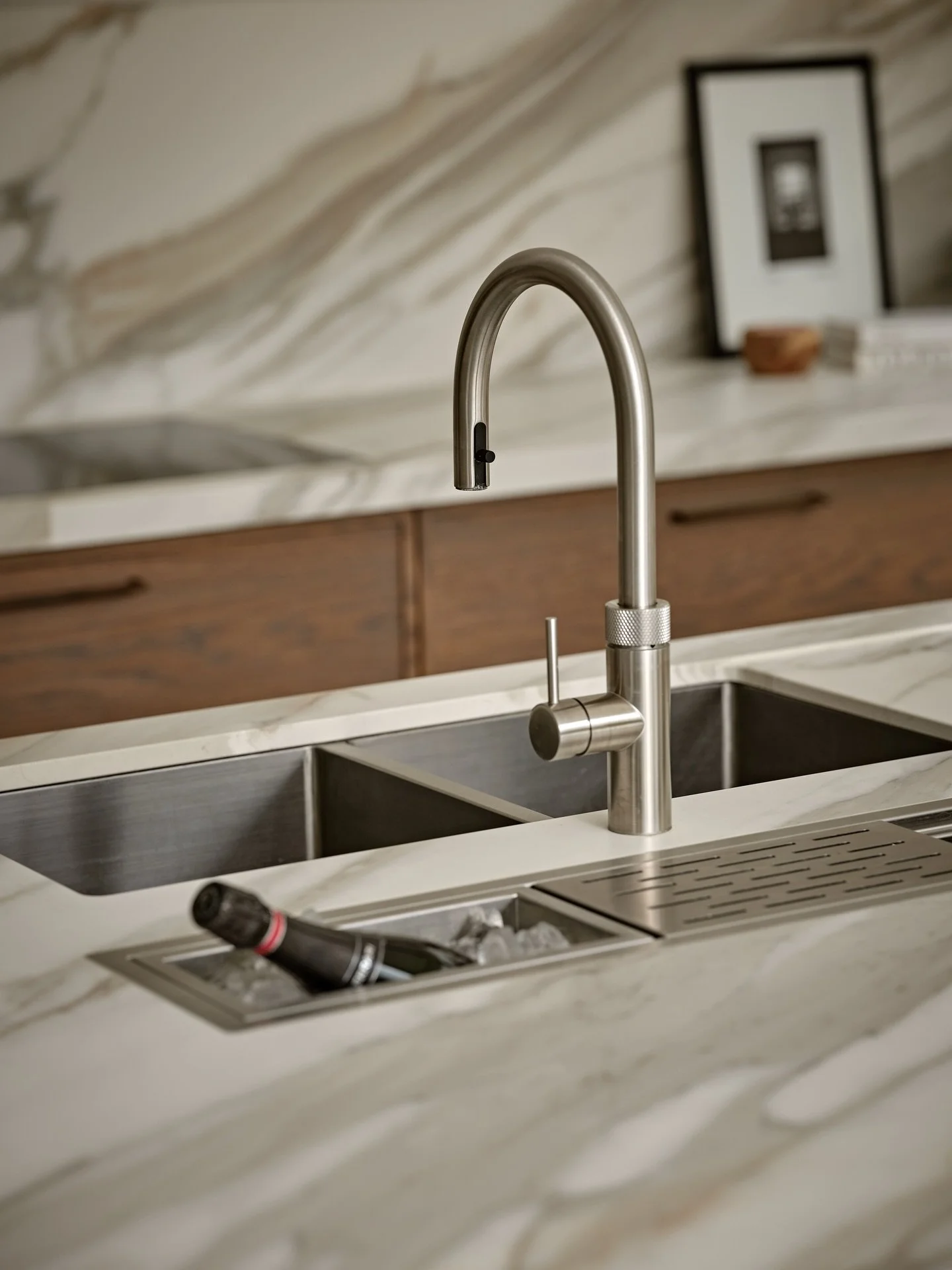 Suns out, bottles chilled.. say no more. 🍾🥂

Photography: @nicksmithphoto 
Interior Design: @k_artedesign 

#sunsout #hellospring #champagnevibes #simplepleasures #luxuryliving