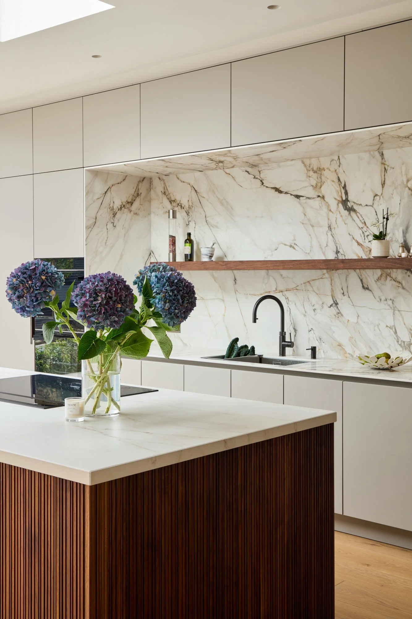 🪵 Are Handmade Kitchens Always Solid Wood?