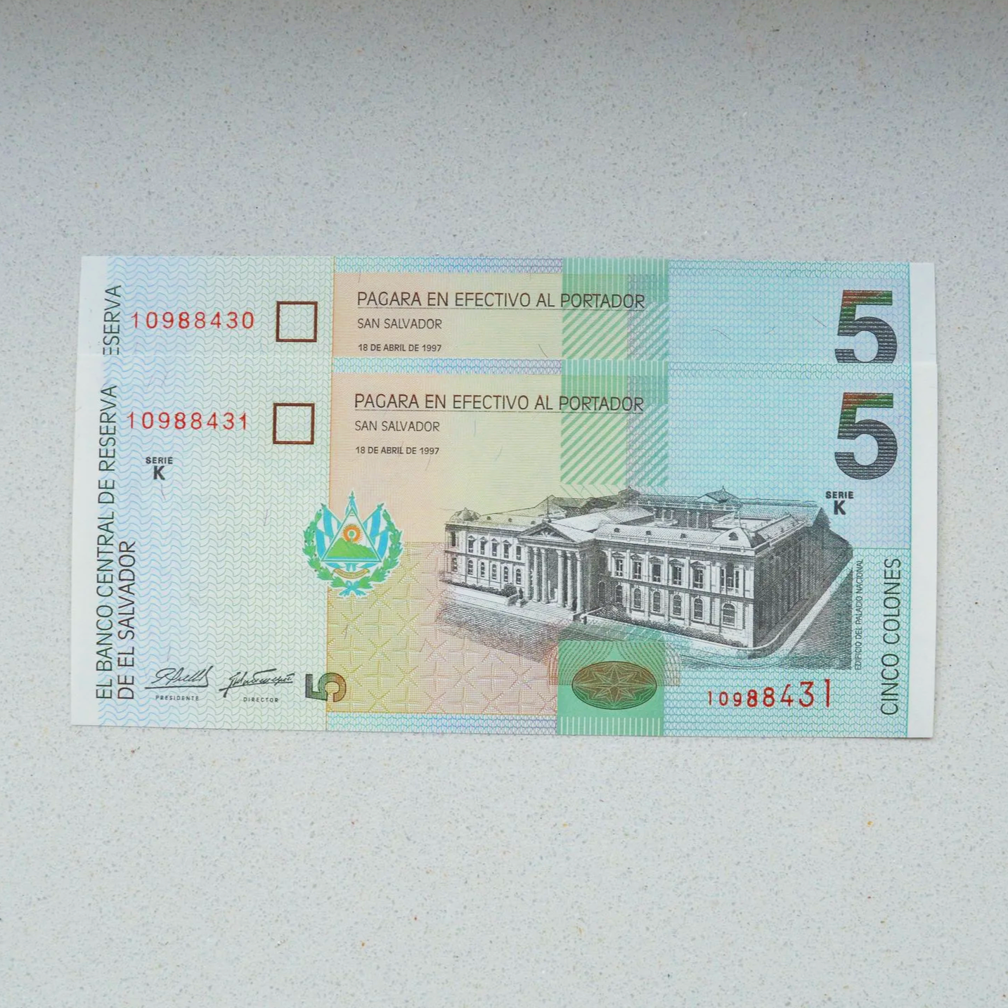 El Salvador 1997 5 Colones 2 Consecutive - UNC-64+