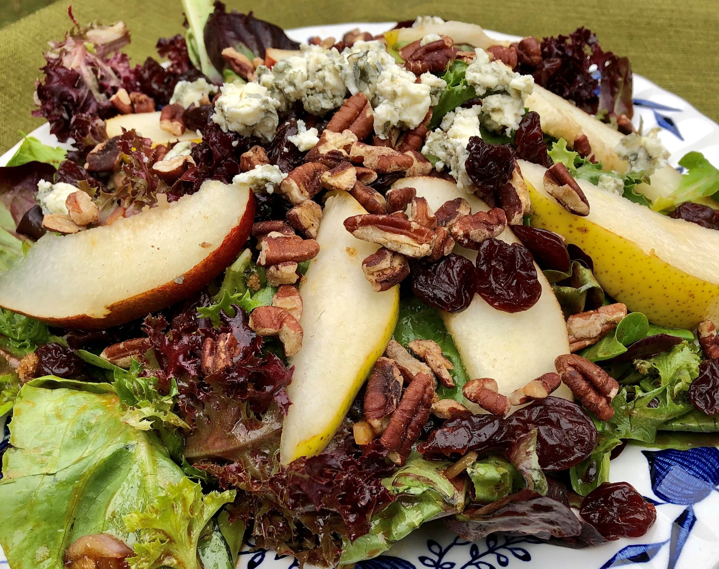 Gorgonzola Pear Salad
