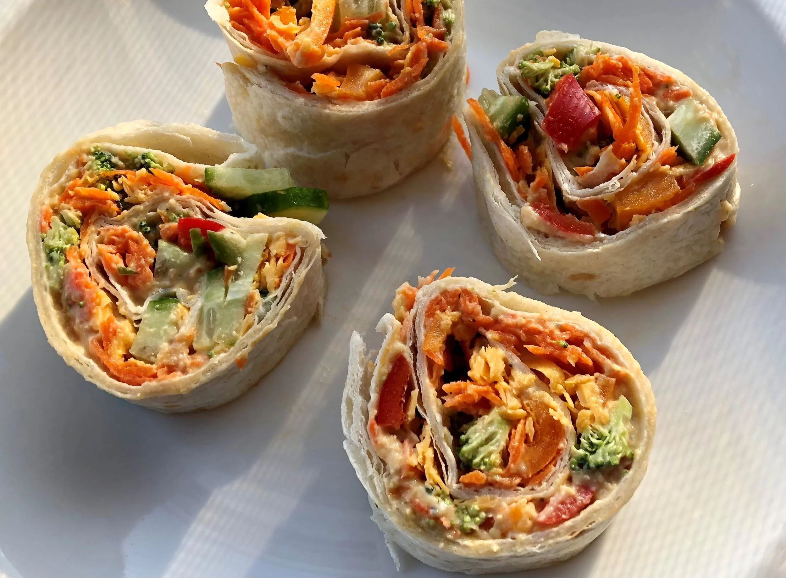 Easy Hummus Pinwheels