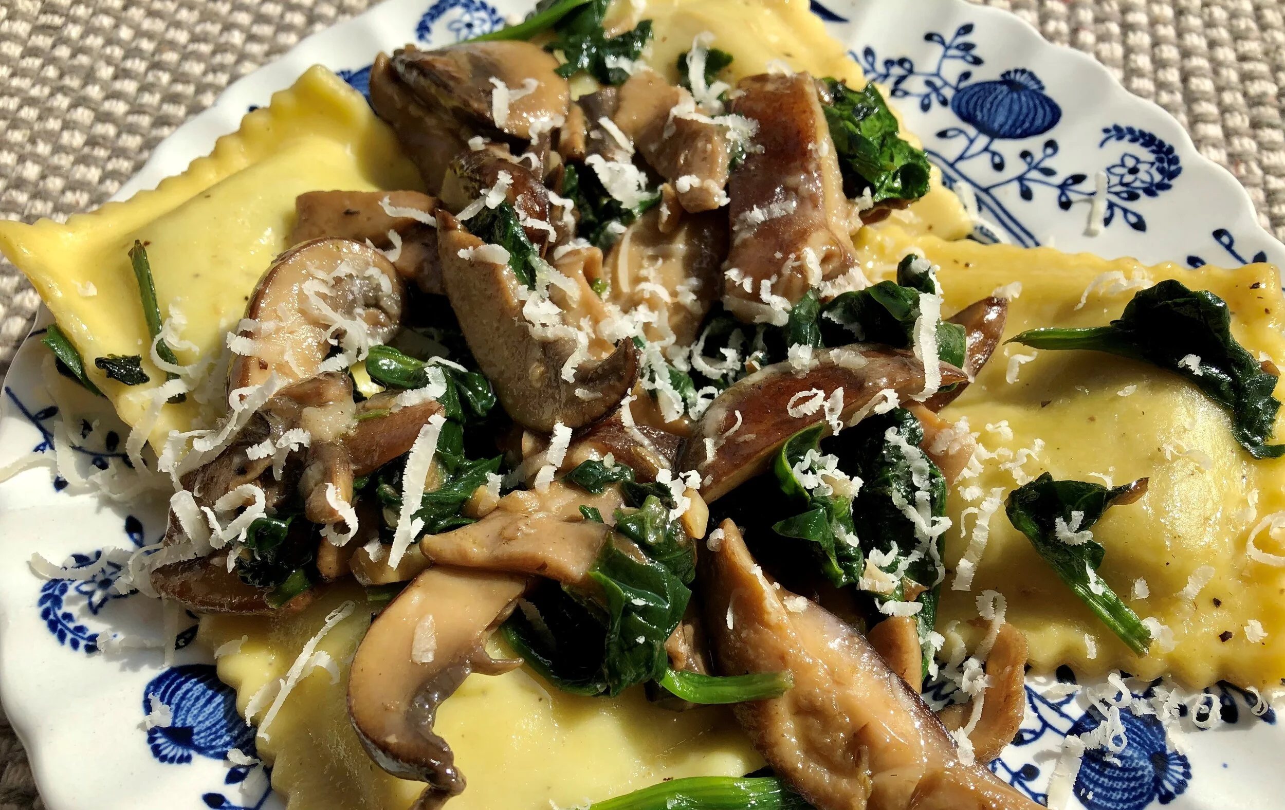 Garlicky Mushroom and Spinach Ravioli