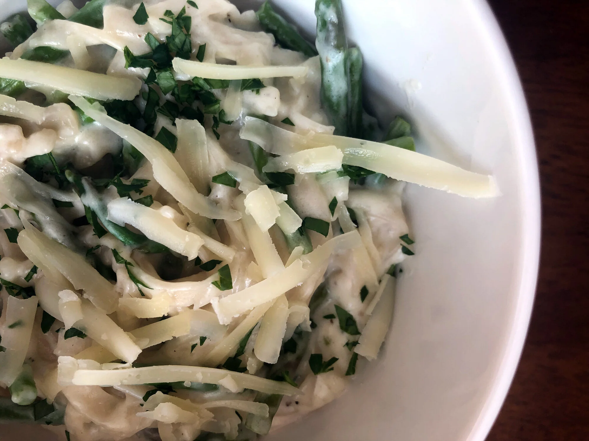 Creamy Asparagus Pasta with Lemon 