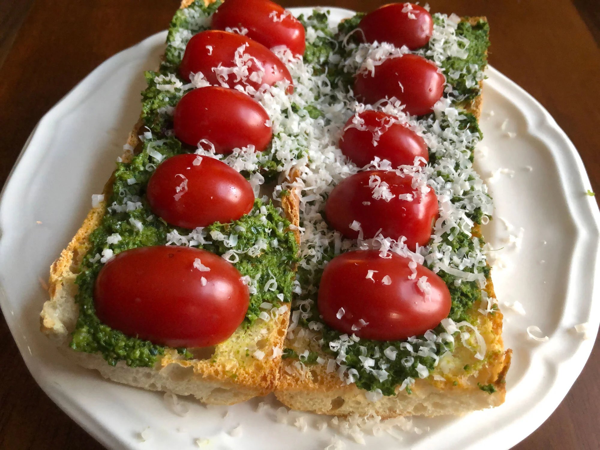 Kale and Sun-dried Tomato Pesto