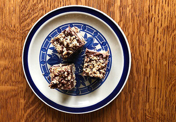 Peanut Butter and Chocolate Oat Bars