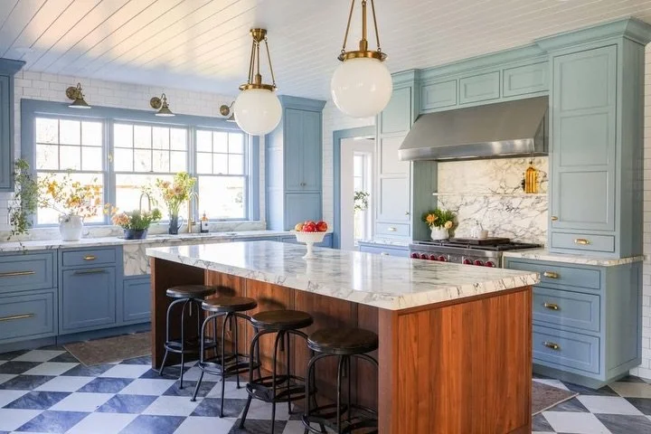 The Robbins Project

BEFORE &amp; AFTER

A fresh color palette and playful patterns! One of our first-ever project reveals has gotten a major refresh. The original kitchen served this family faithfully for over 25 years, through countless meals, gath