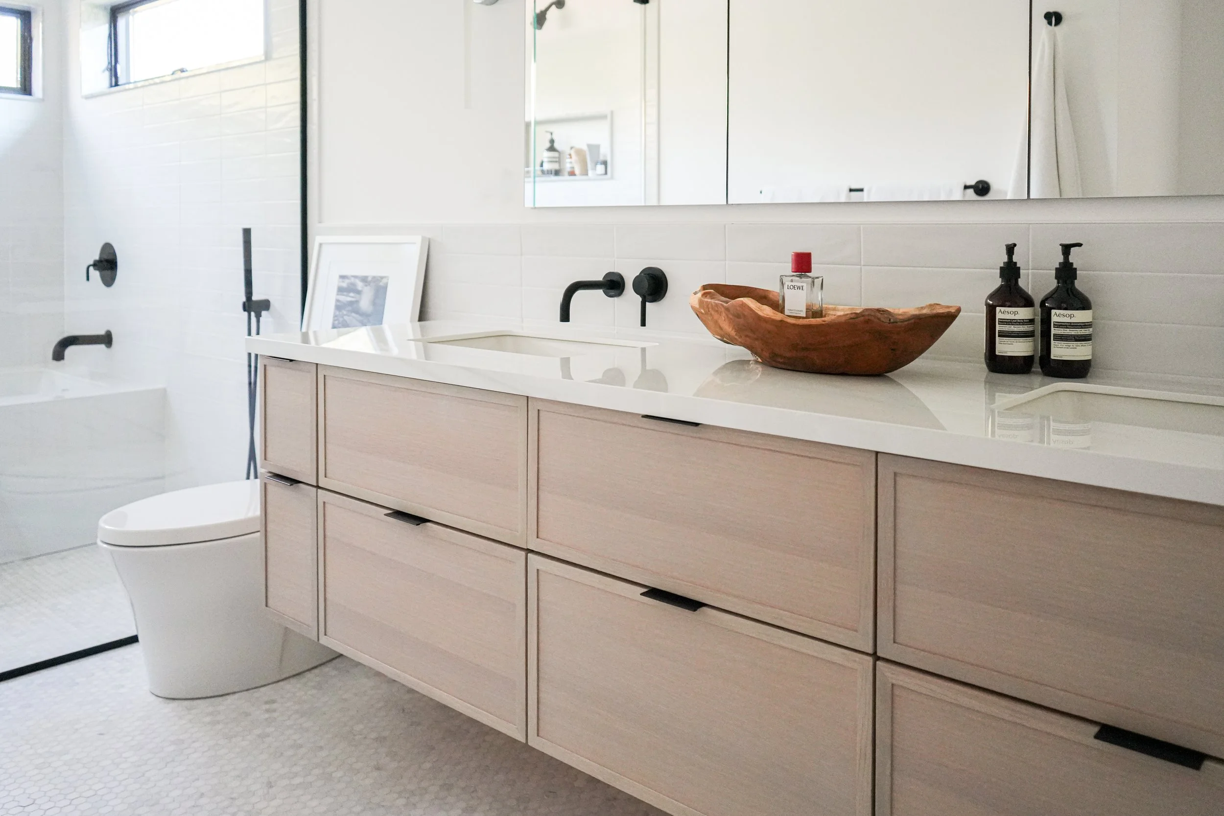 The Hands Creek Avenue Project