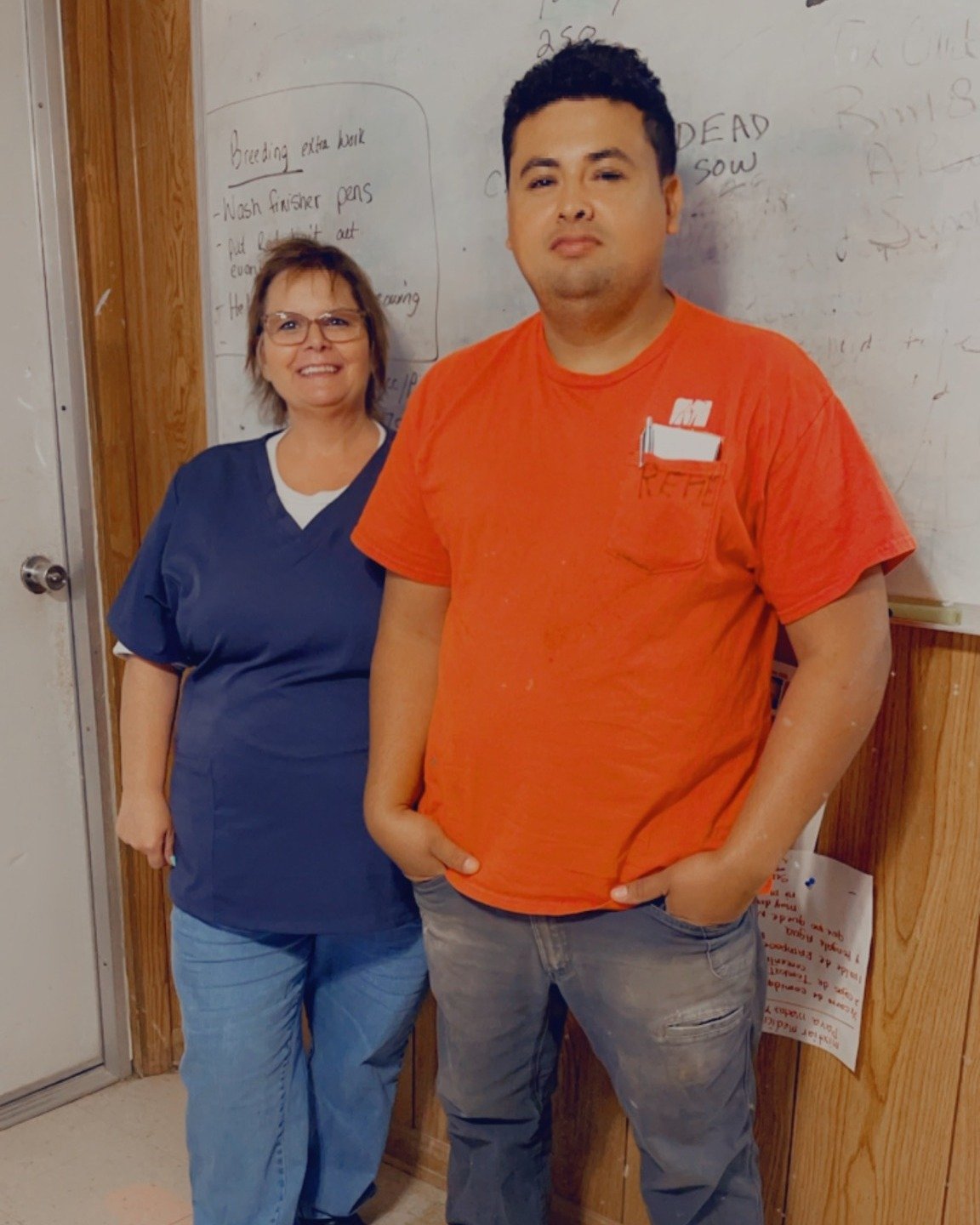 Congratulations to Rene Eustacia Luna from Taylor Bridge Sow Farm on being with MFV for 15 years! Pictured with Rene is Taylor Bridge Farm Manager Jane Munoz. 🎉