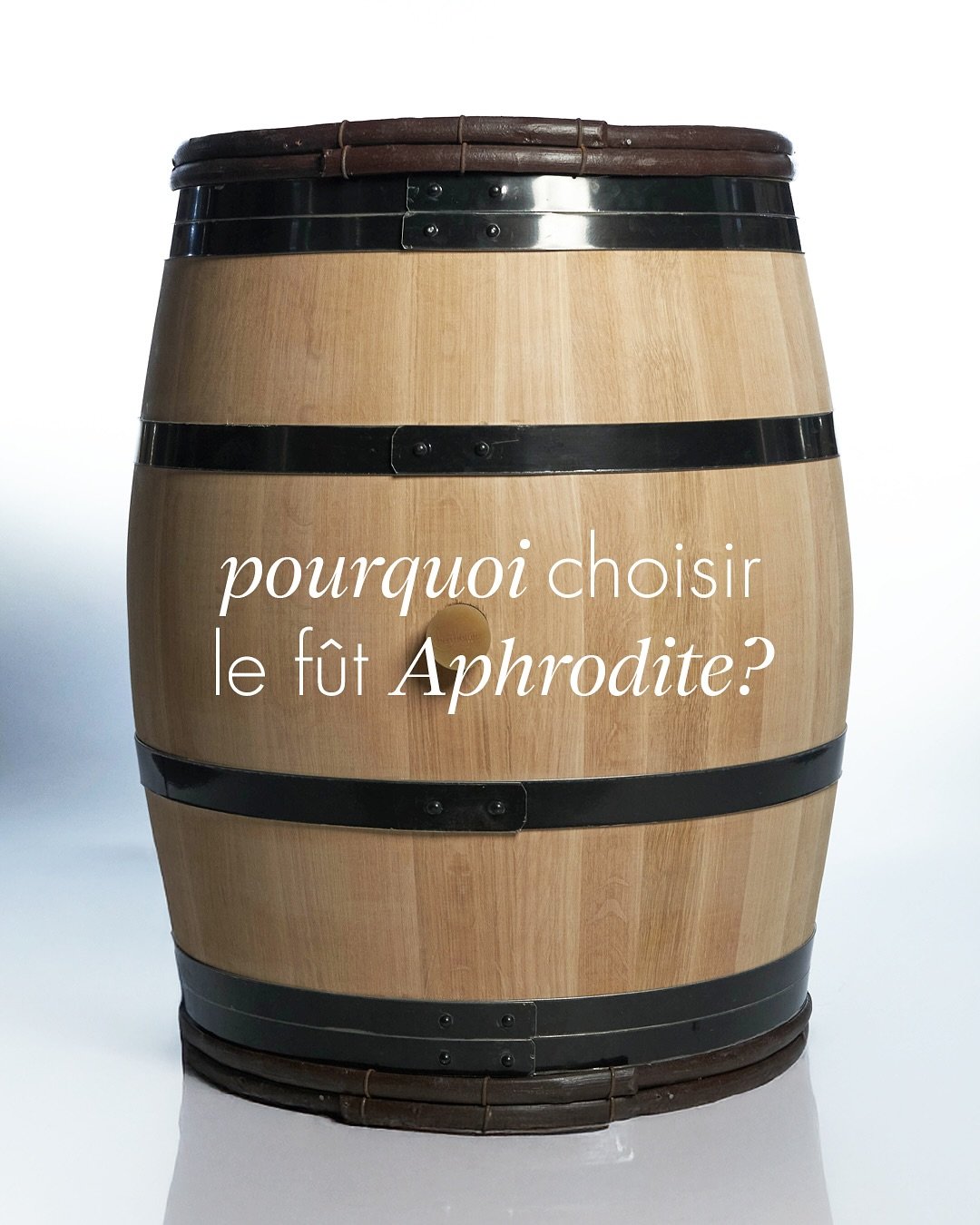 Aphrodite, l&rsquo;exigence Cavin.
S&eacute;lection rigoureuse des meilleurs ch&ecirc;nes, s&eacute;chage ajust&eacute; au climat, fabrication minutieuse et savoir-faire artisanal &agrave; chaque &eacute;tape.
Une production pens&eacute;e pour sublim
