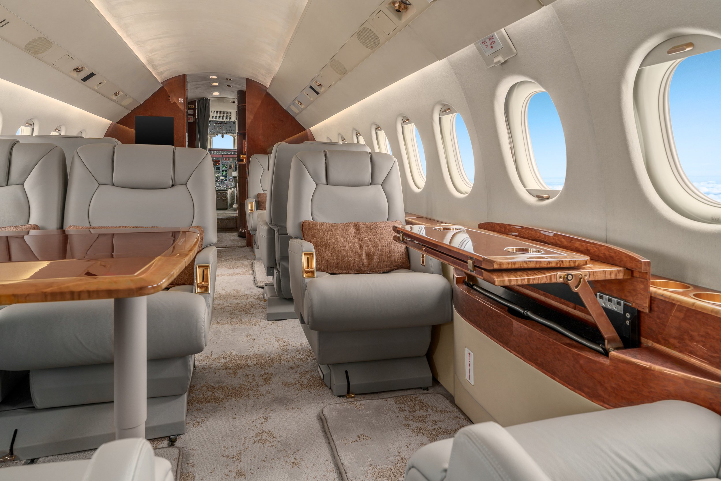 Dassault Falcon 2000 for M4 Aviation
