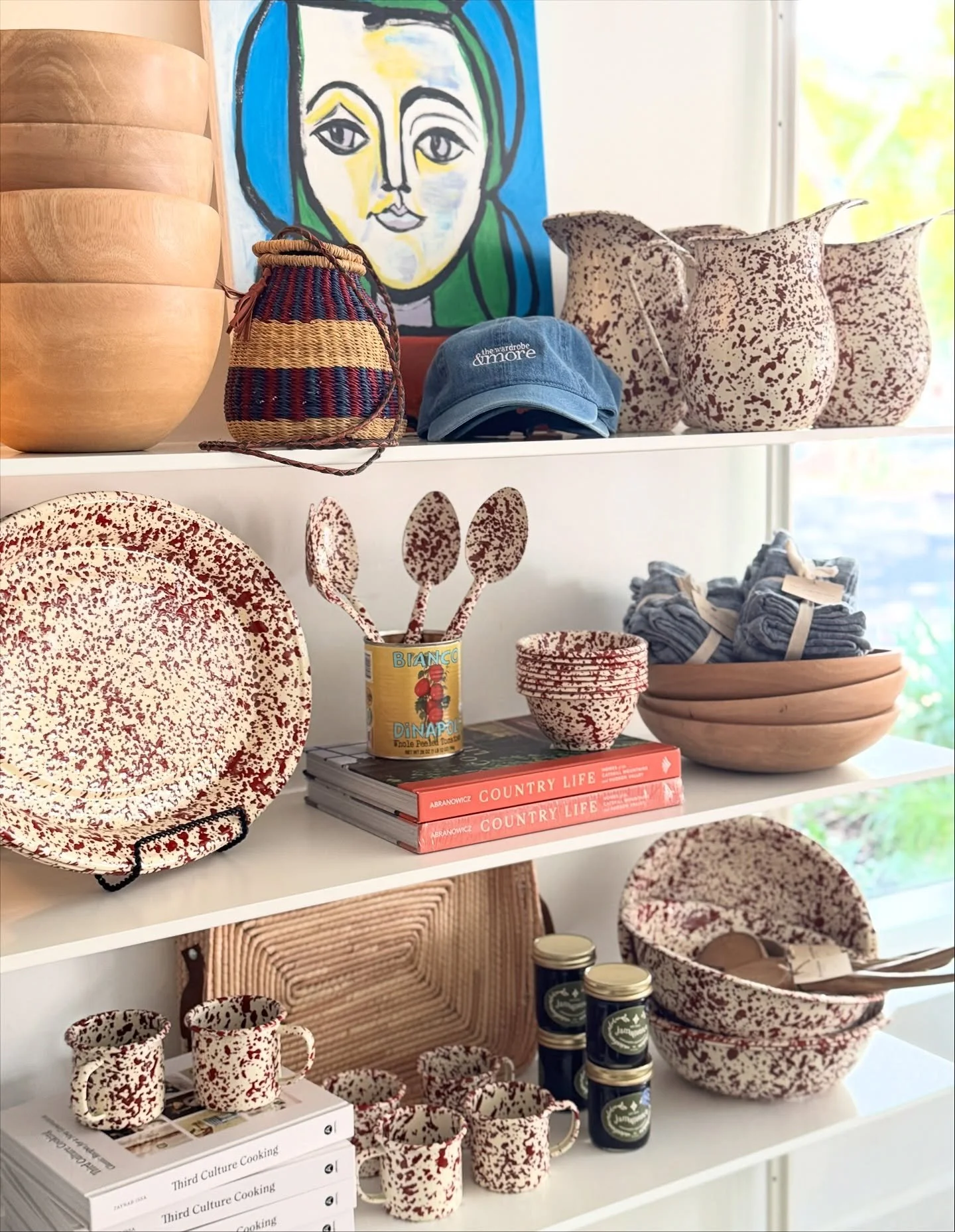 sinkin&rsquo; into the season&hellip;
november always brings good energy - everyone&rsquo;s getting into the fall mood, the weather starts to cooperate around here and it it is (almost) Sag season 😉 cheers to all of the November babies and the cozie