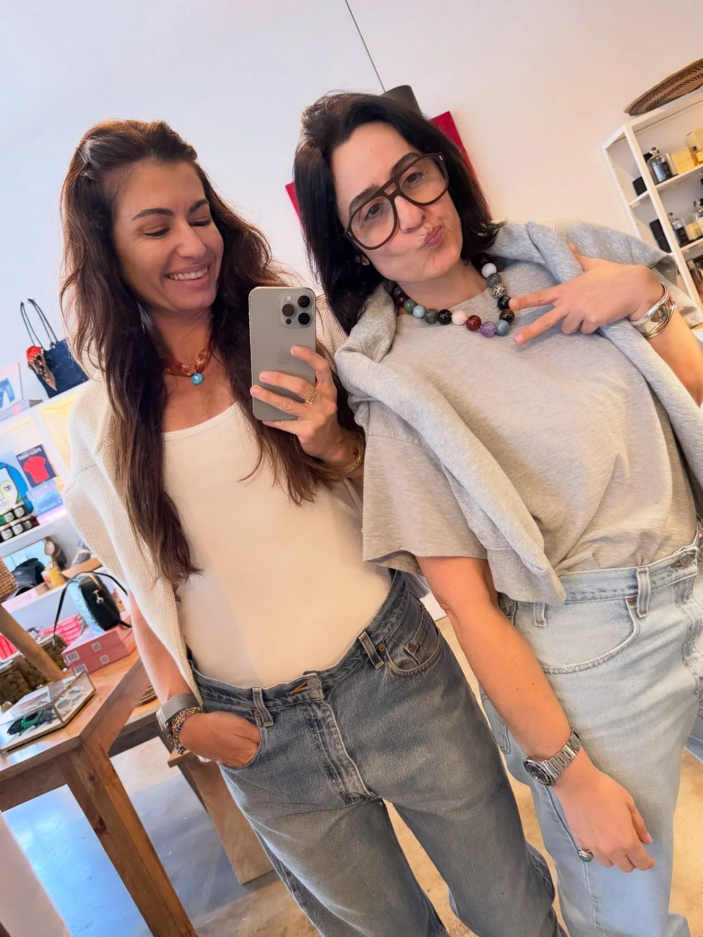 just two shop girls that didn&rsquo;t want to work today😏 #springbreak

#shopgirls #shoplocalmiami #coconutgrove #33133