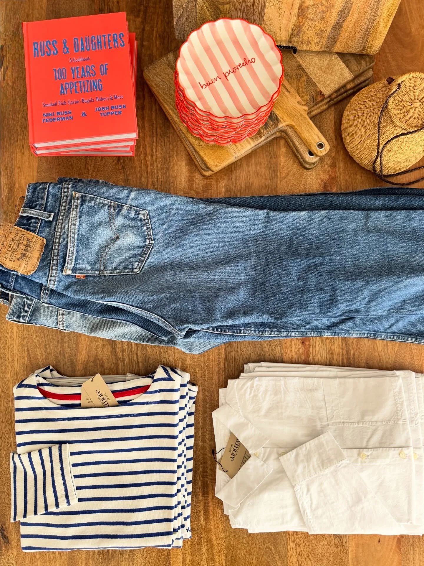 happy weekend✌🏼
see ya in the grove!

#weekendwardrobe #shopgirls #stripesonstripes #shoplocalmiami #coconutgrove