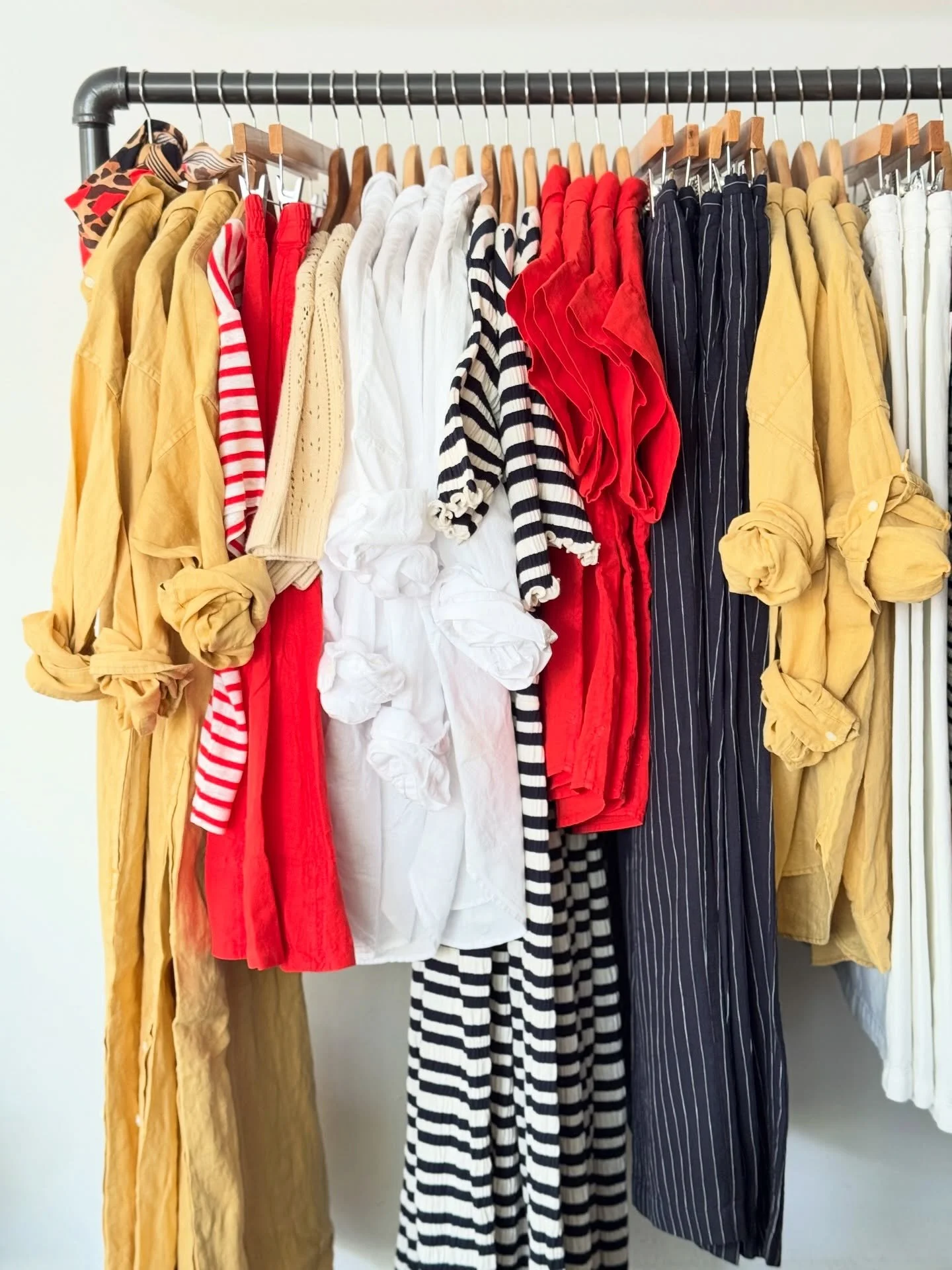 color us happy.

#weekendwardrobe #shopgirls #lifeincolor #shoplocalmiami #coconutgrove