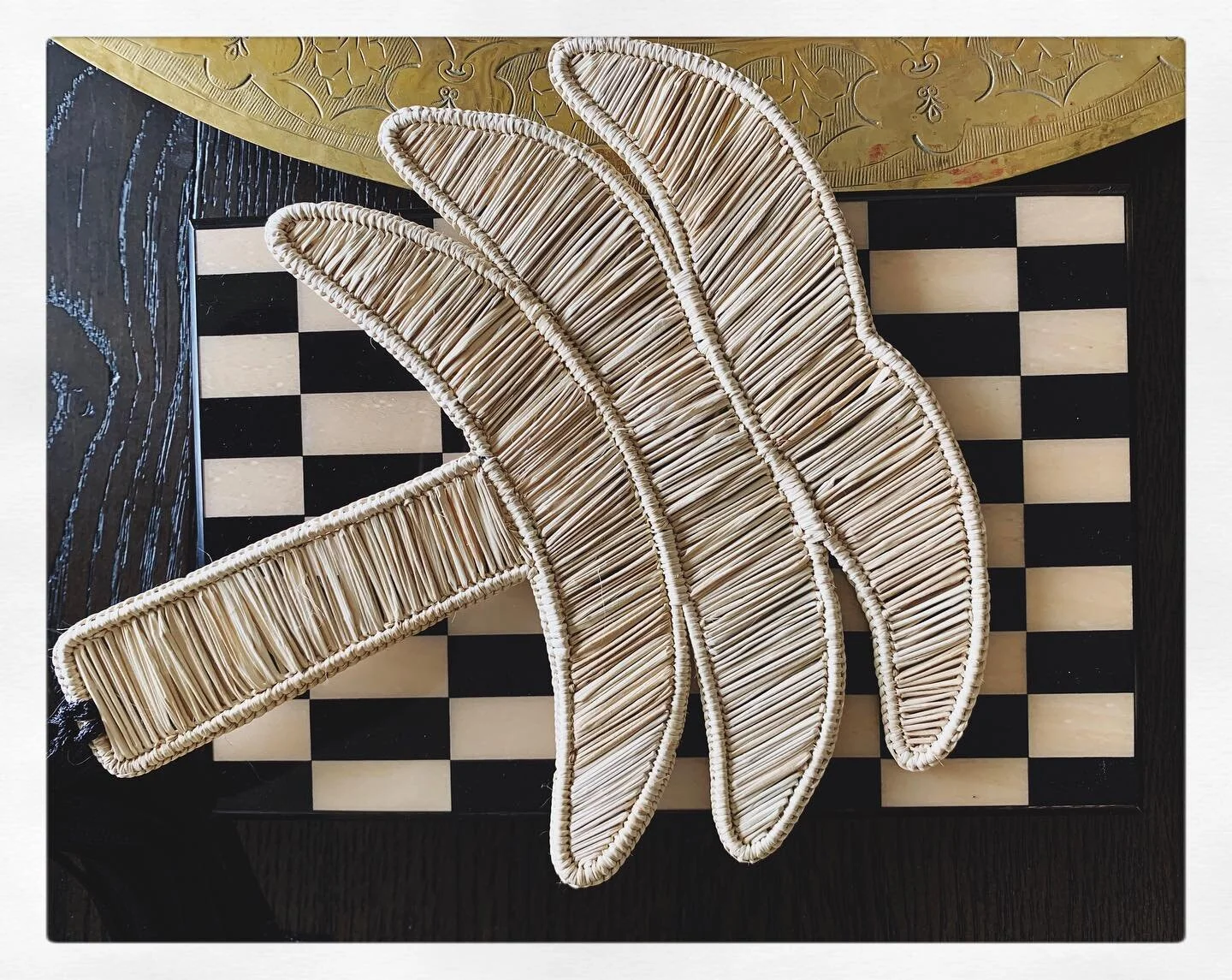 in search of the perfect palm

#coffeetablesouvenirs @the.nopo @palmacanaria @natgeo / book image by gilbert grosvenor, indonesia 1965