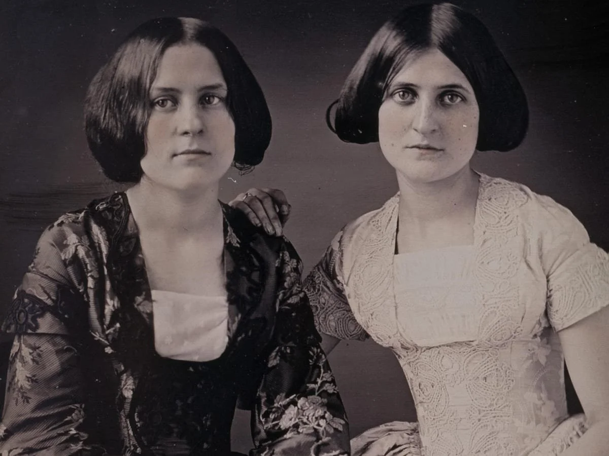 The Fox Sisters 