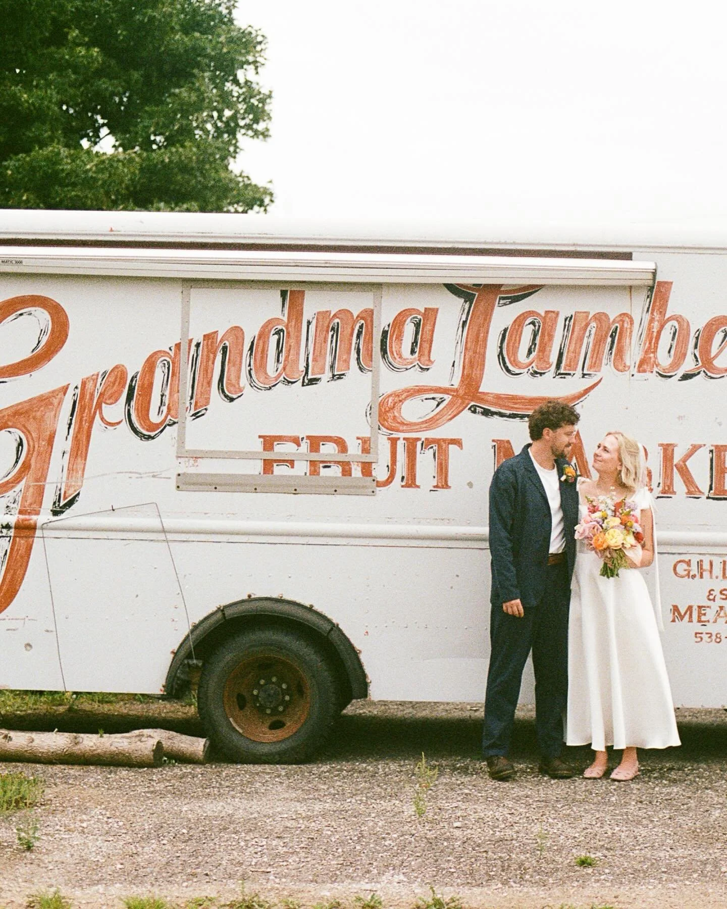 a day so pretty and so cute and so fun and so destined to be captured on film that I just couldn&rsquo;t get enough. 

venue @grandmalambes 
florals @brydoncarsondecorating.florals 
catering @thekitchenmeaford