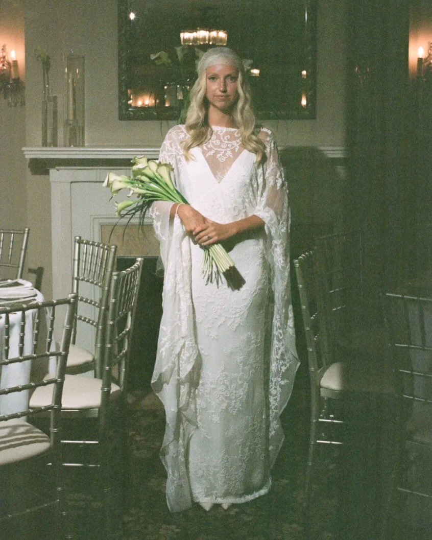 a moment for Serena&rsquo;s unforgettable bridal look that I&rsquo;ll never forget and could have selfishly endlessly photographed for days and days and days. an absolute angel. 

@paletta_mansion 
@allthingsfilm.ca 
@lilacgardensfloral