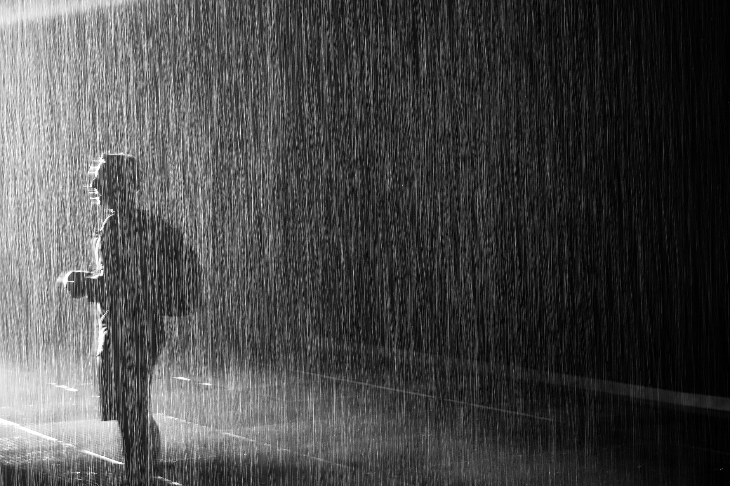 _04F Rain Room 6.JPG