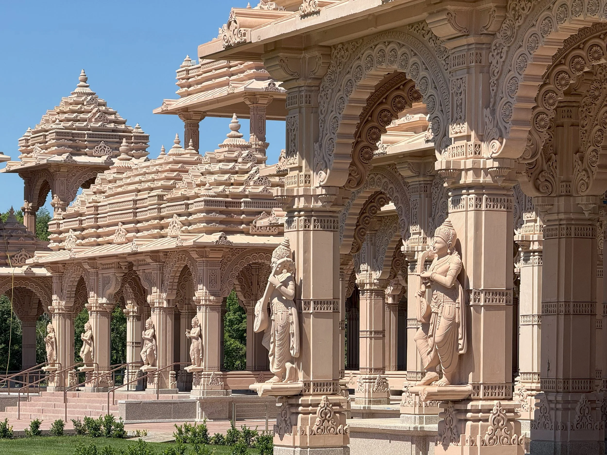 BAPS Shri Swaminarayan Akshardham in Robbinsville, New Jersey
