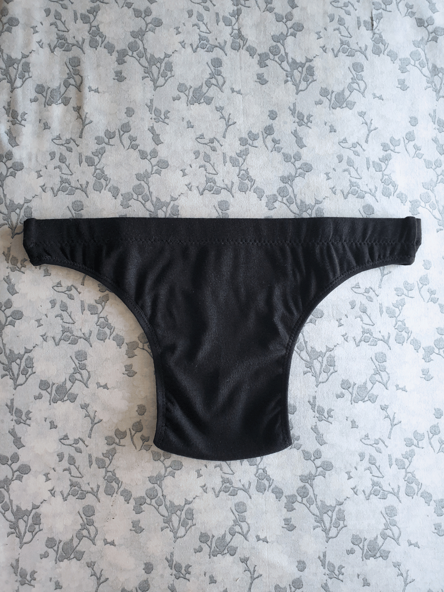 Gaff Thong in Black