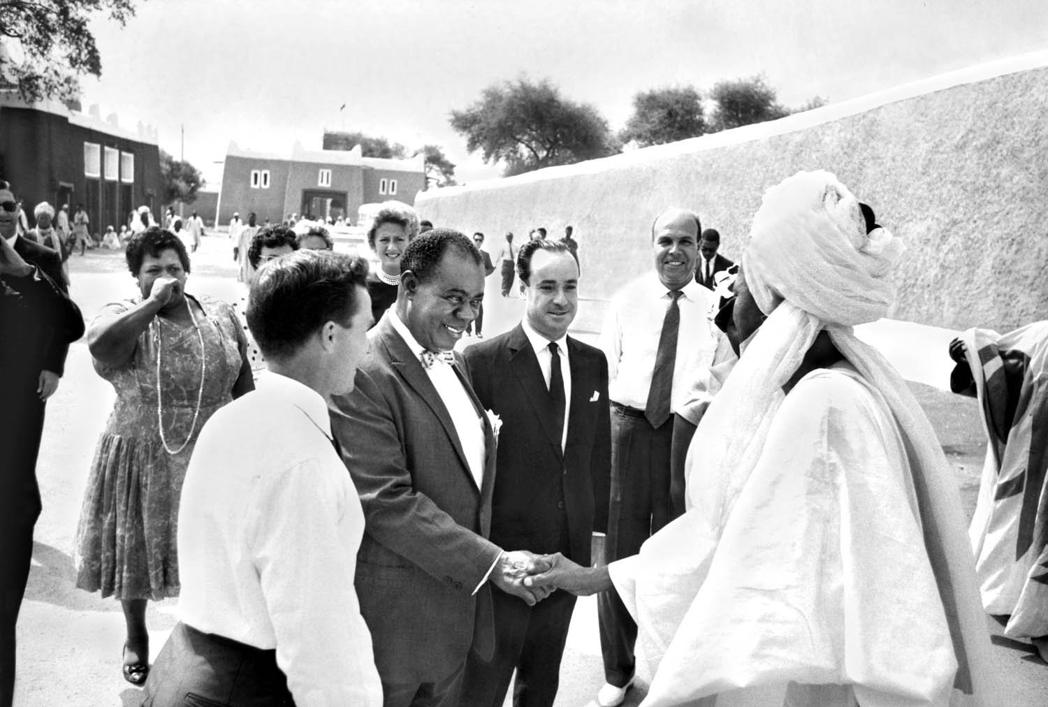 The first leg of Louis Armstrong’s 1960-1961 Africa tour was sponsored by Pepsi-Cola. Kaduna, Nigeria, 1960. Courtesy of the Louis Armstrong House Museum.