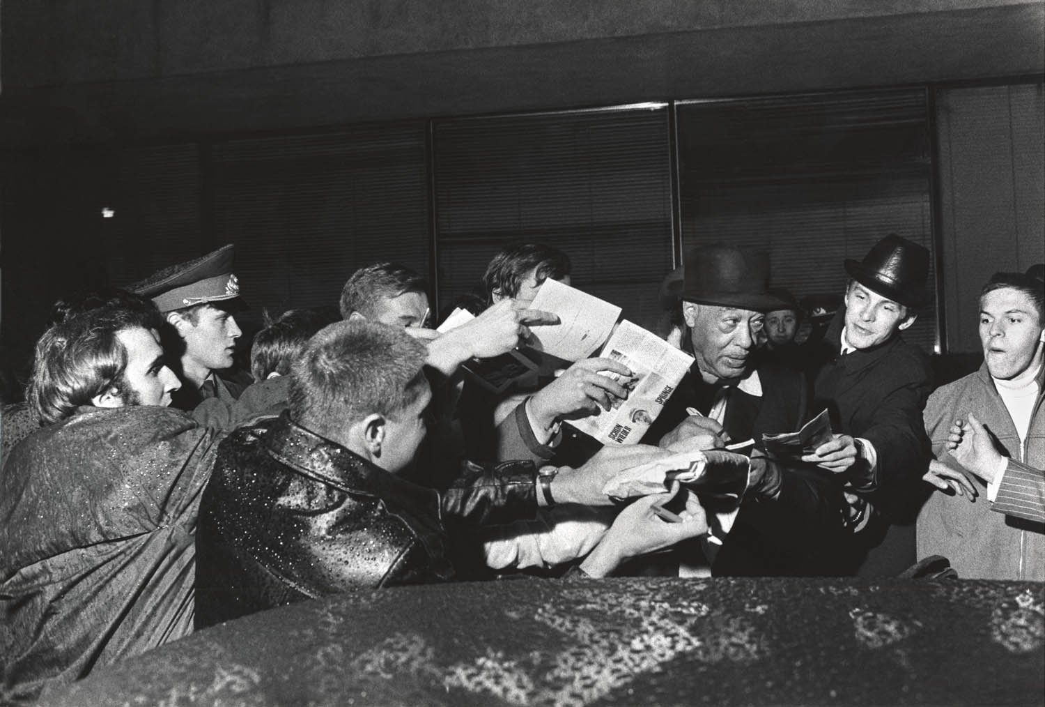 Duke Ellington mobbed by fans. Soviet Union, 1971. Courtesy of the Duke Ellington Collection, Archives Center, National Museum of American History, Smithsonian Institution.
