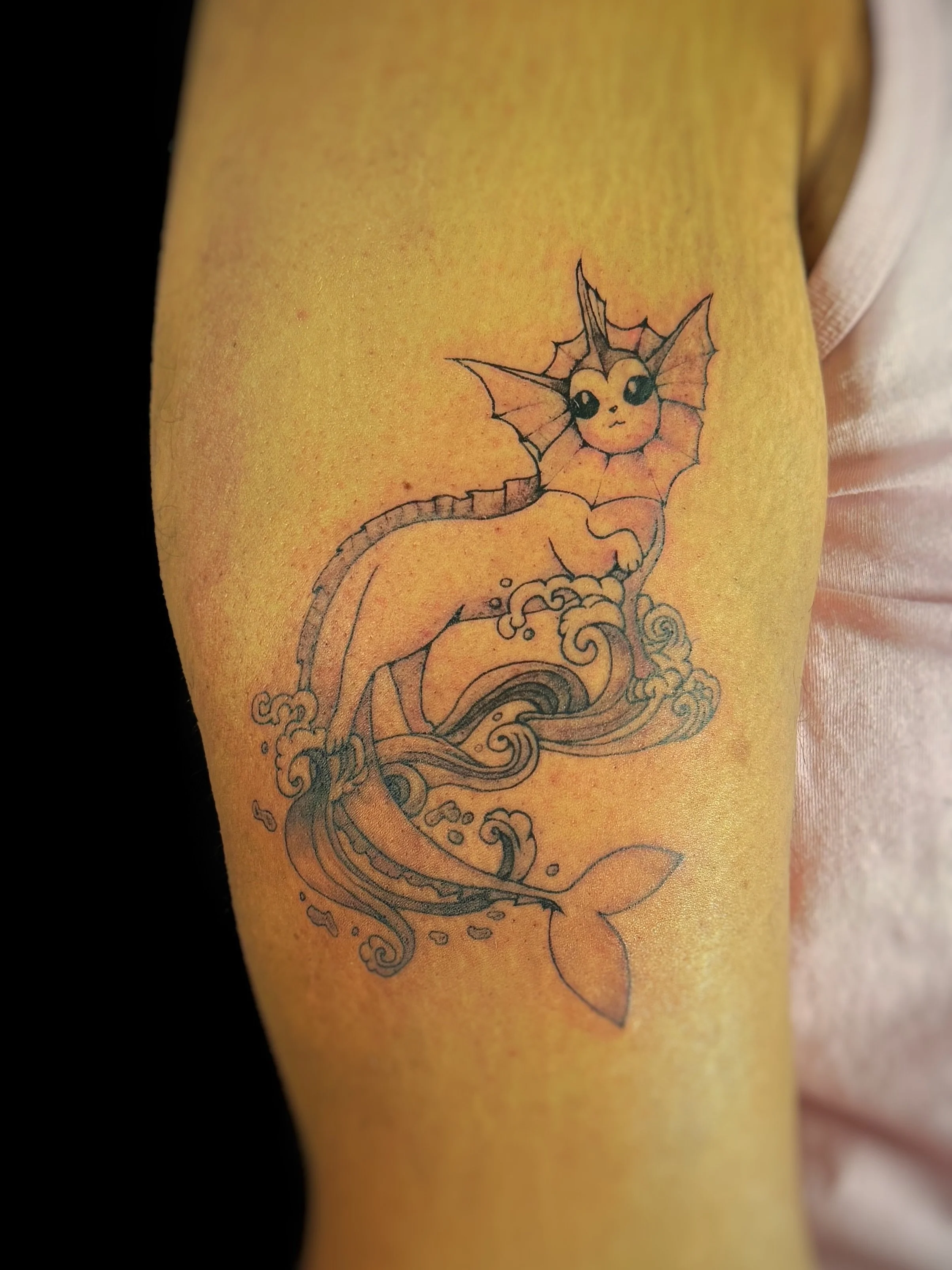 Vaporeon for @sam.still.aint.shit ! I&rsquo;m trying to add more decorative elements to my pieces, and what better way to do that than add wet water 💧! Thank you Lucky!!! I love doing people&rsquo;s fav pokemon! It brings me so much joy 🥹❤️!!
.
.
.